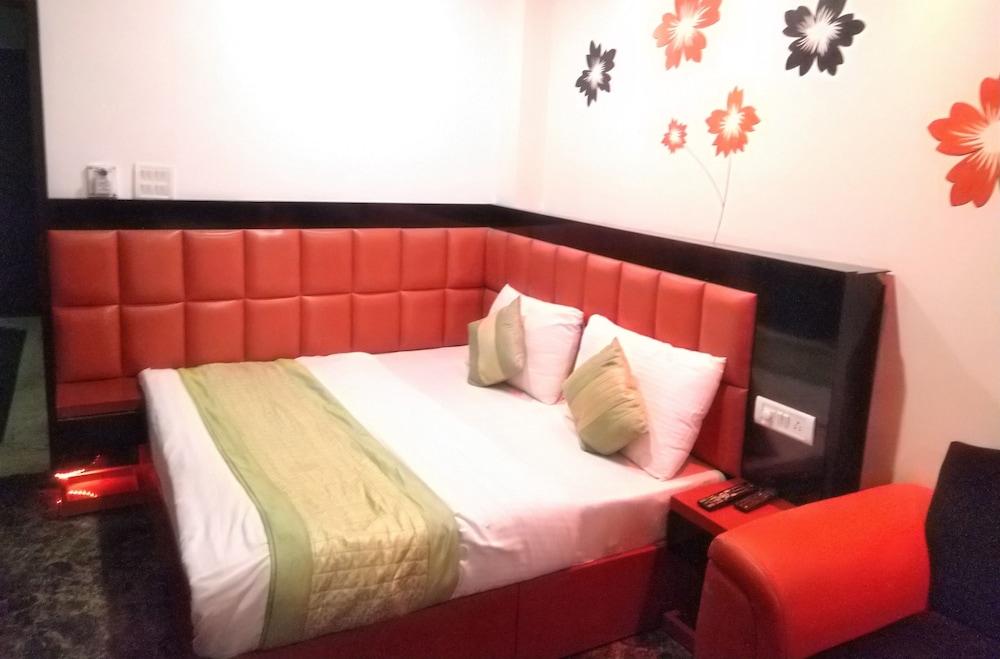 Arihant Inn-Near Blk Hospital New Delhi Buitenkant foto