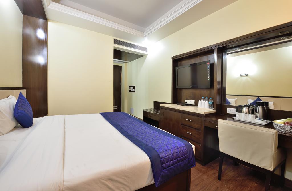 Arihant Inn-Near Blk Hospital New Delhi Buitenkant foto